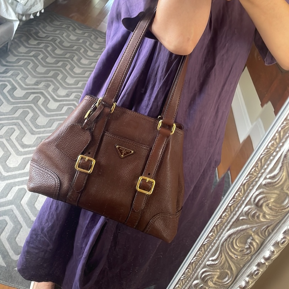 Prada classic brown leather handbag - Picture 3 of 16